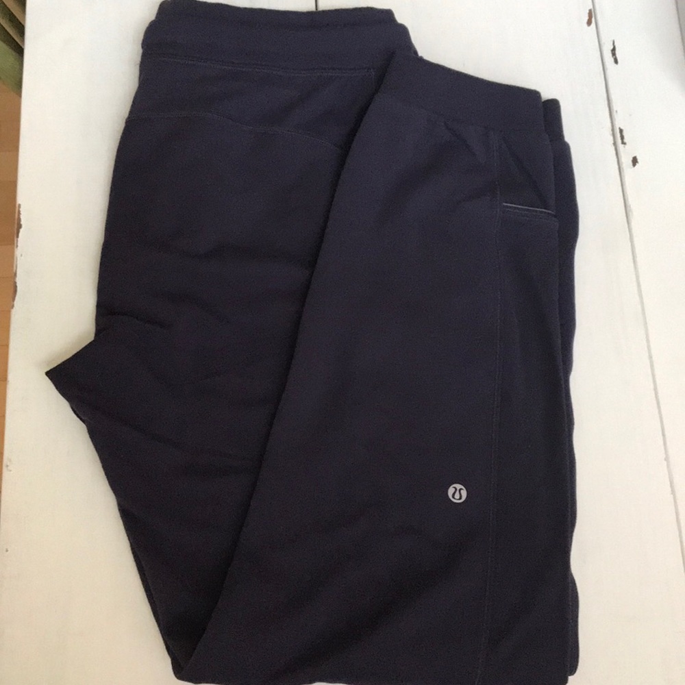 Lululemon size 12 women’s joggers deep purple